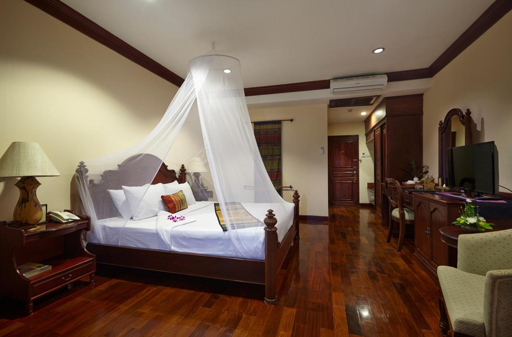 Santi Resort & Spa Luang Prabang Exteriör bild